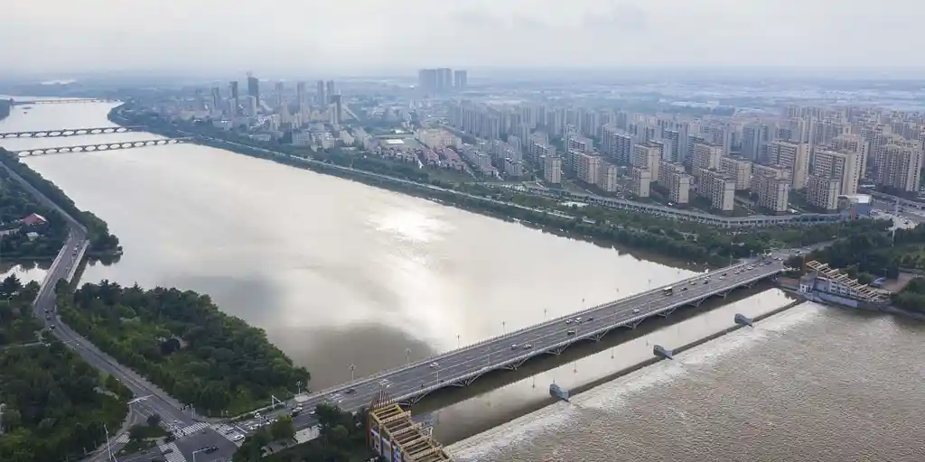 厢式压滤机在水利工程中的应用-板框厢式隔膜压滤机